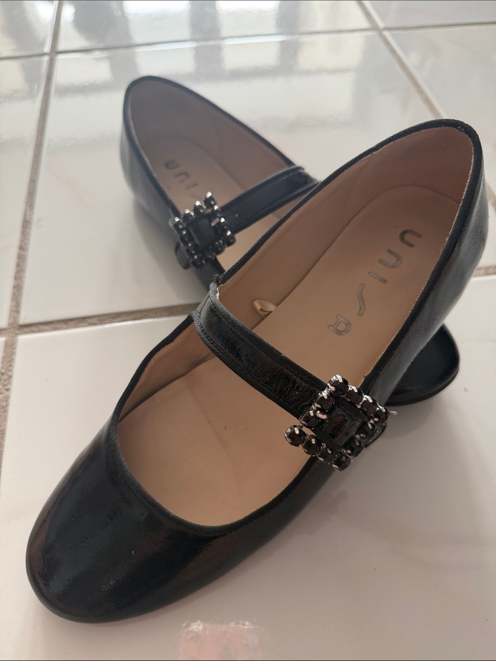 Unisa Black Patent Mary Jane Flats Rhinestone Buckle Size 9 VGUC Coquette